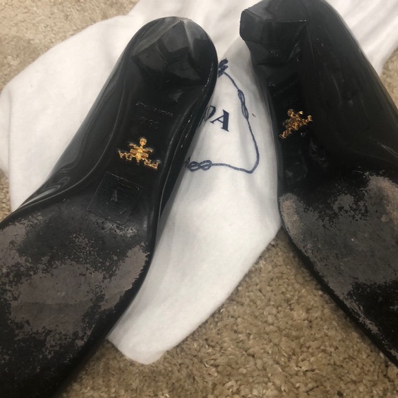 Shoes - Picture 3 of 4